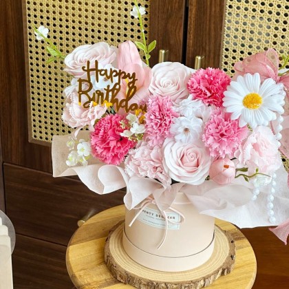 Laney Soap Flower Box