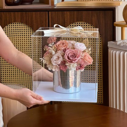 Calista Preserved Flower Acrylic Box