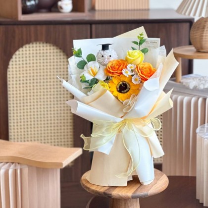 Elton Soap Flower Bouquet 