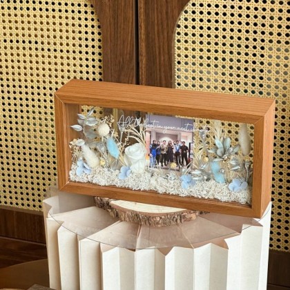 Keyla Preserved Flower Frame