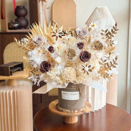 Harow Preserved Flower Vase