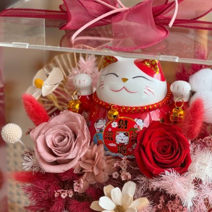 Goldie Preserved Flower Acrylic Box