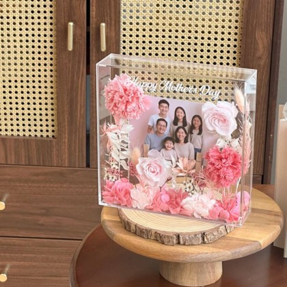 Harris Acrylic Box Frame